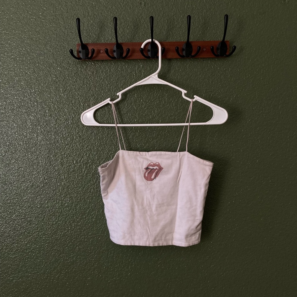 White tailgate tongue crop top with thin straps SIZE:M